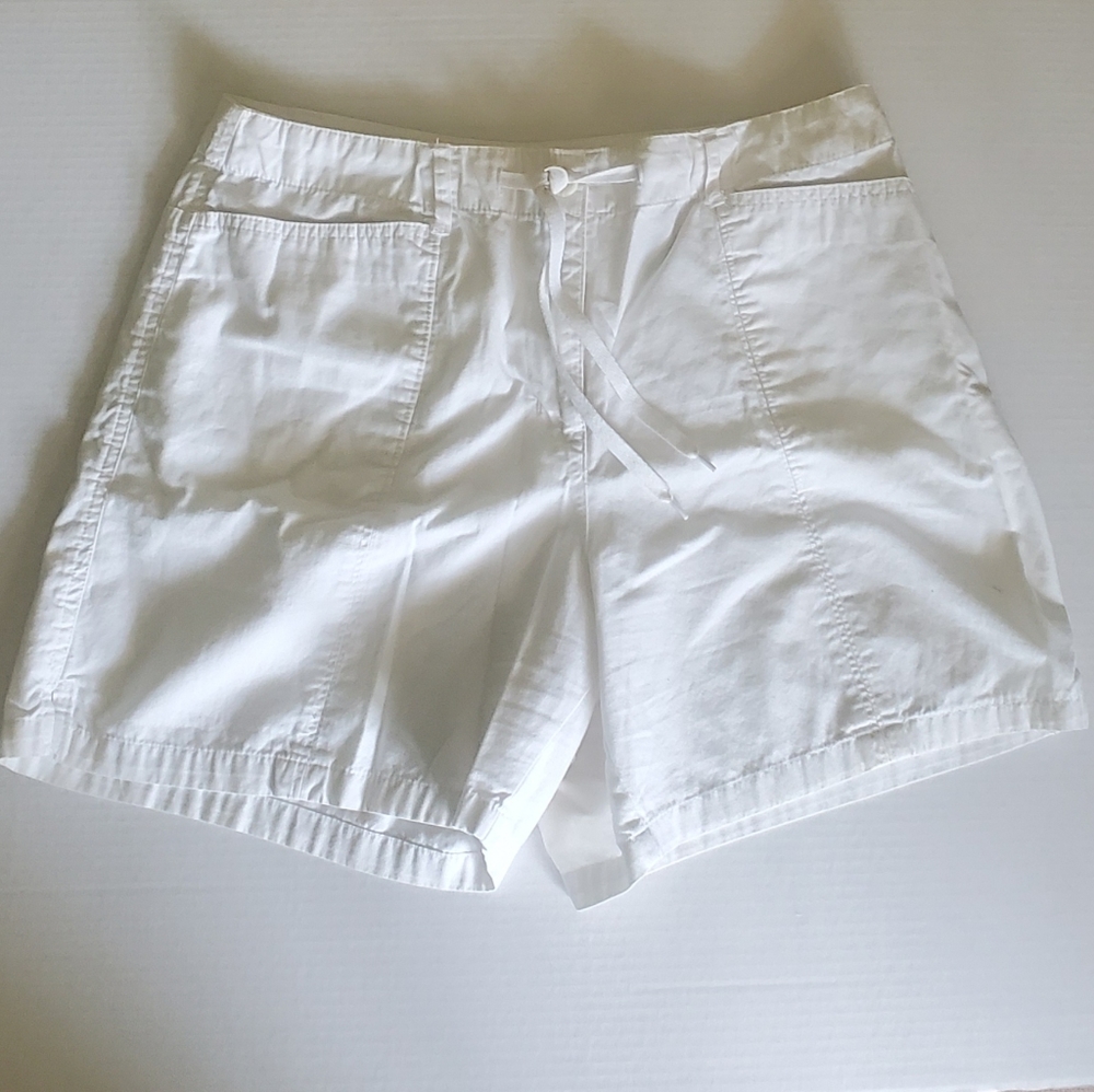 Crisp White Cotton Short, Like New